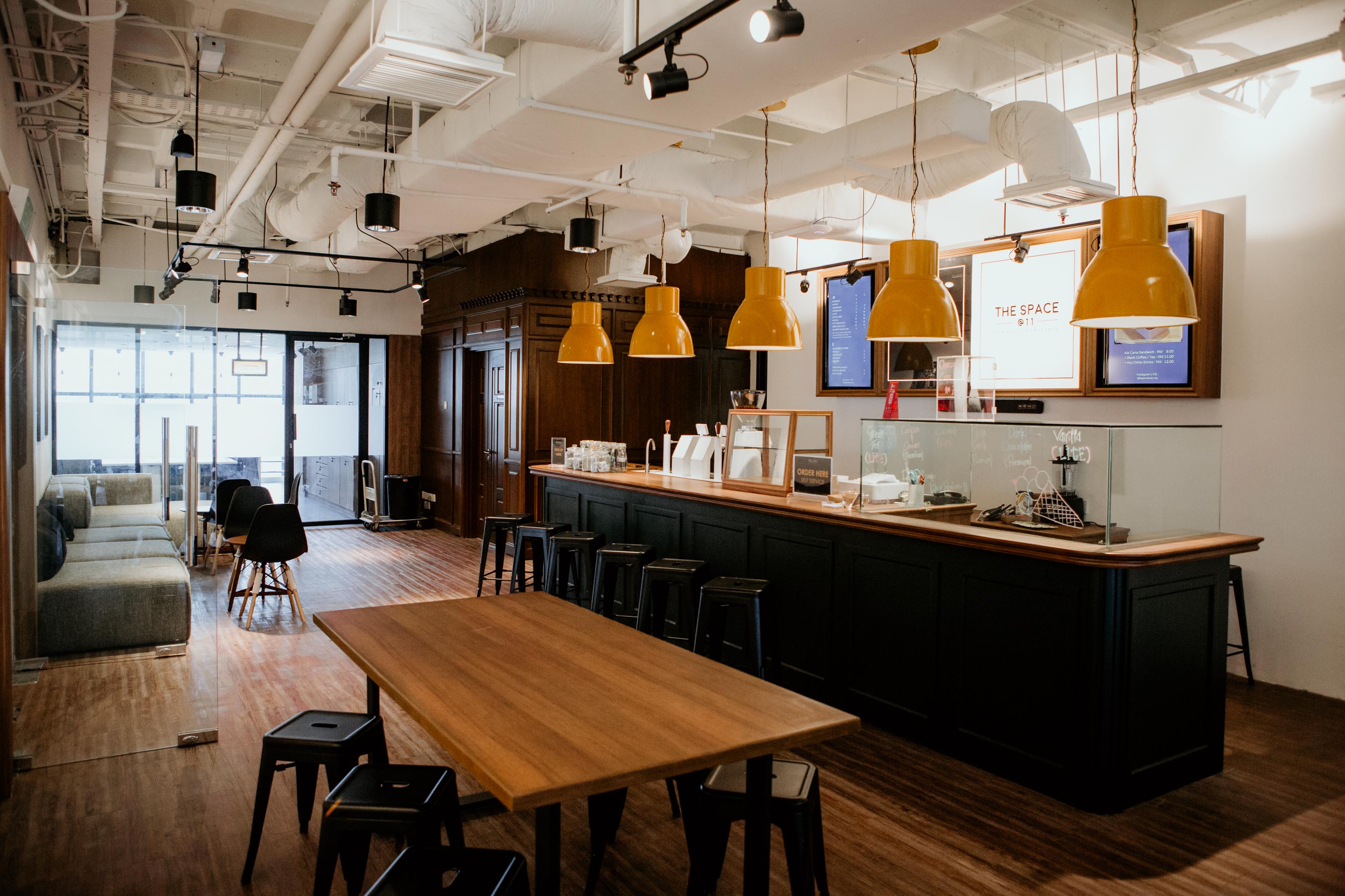 Outsource Recruiting or Hiring In-House - Which One To Choose?